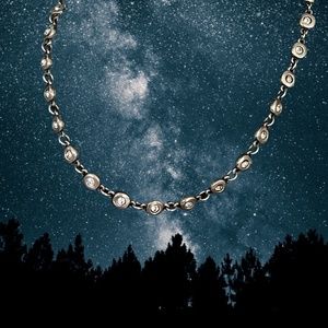 💖 Metal Pointus Paris Crystal Necklace 💖